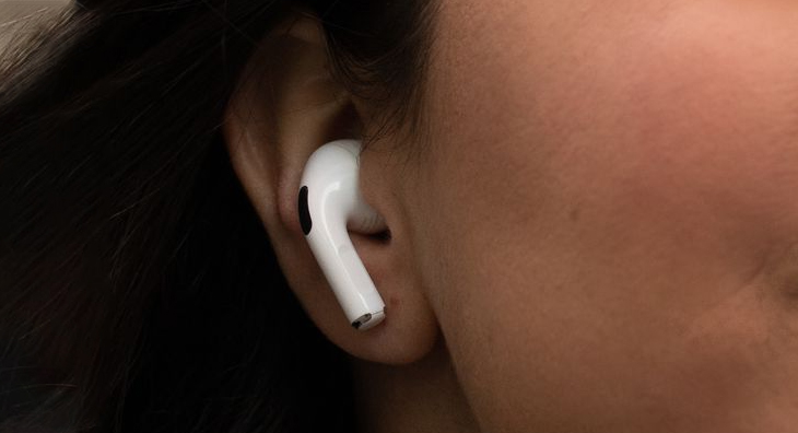 Adaptive EQ giúp tối ưu âm thanh - Apple AirPods Pro